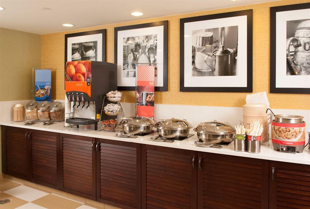 Hampton Inn Atlanta-North Druid Hills Екстериор снимка